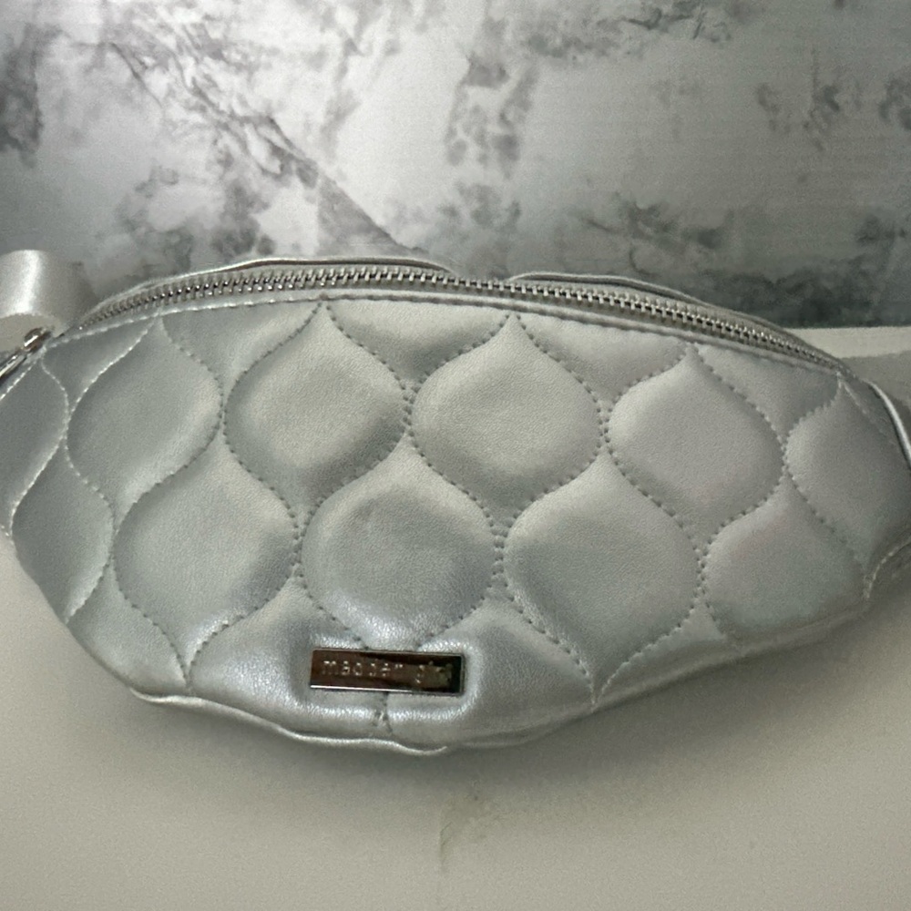 Madden girl bag with chain strap